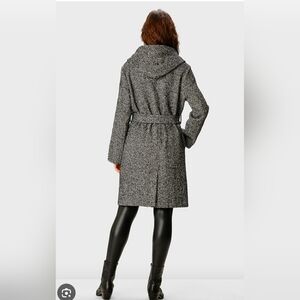 SIZE  6. CALVIN KLEIN. Women's Gray Hooded Coat. Fuzzy Wool